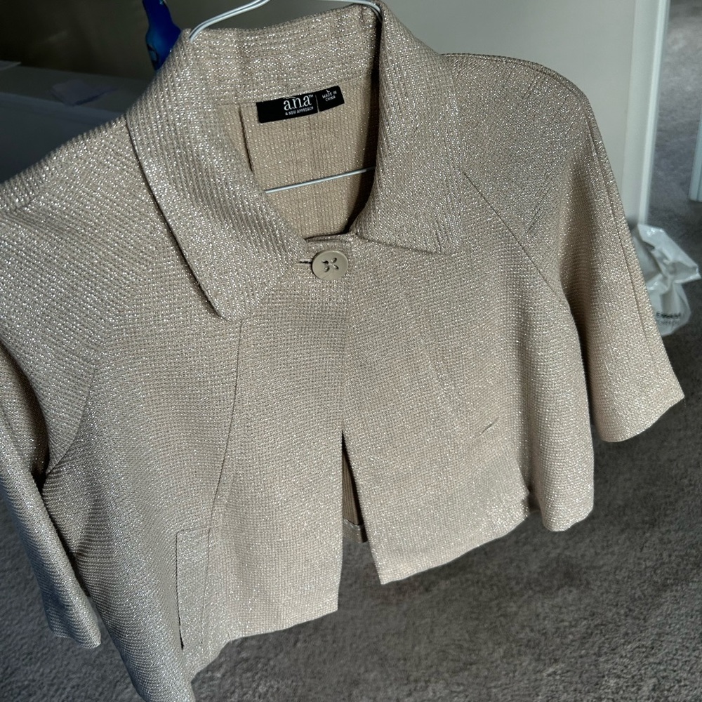 Cropped jacket tan silver